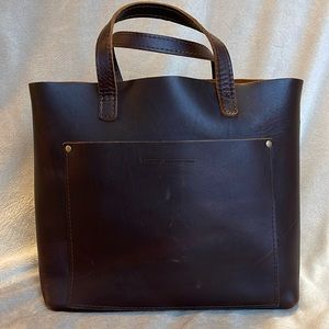 Portland Leather Classic Medium Crossbody - Grizzly